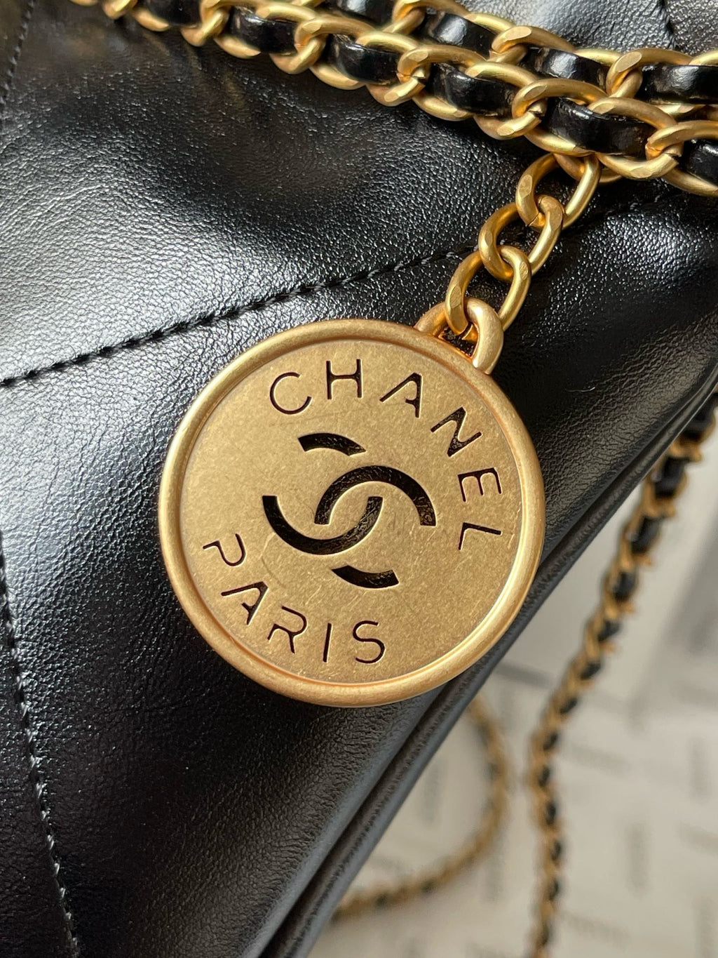CHANEL - Shiny Calfskin & Gold-Tone Metal