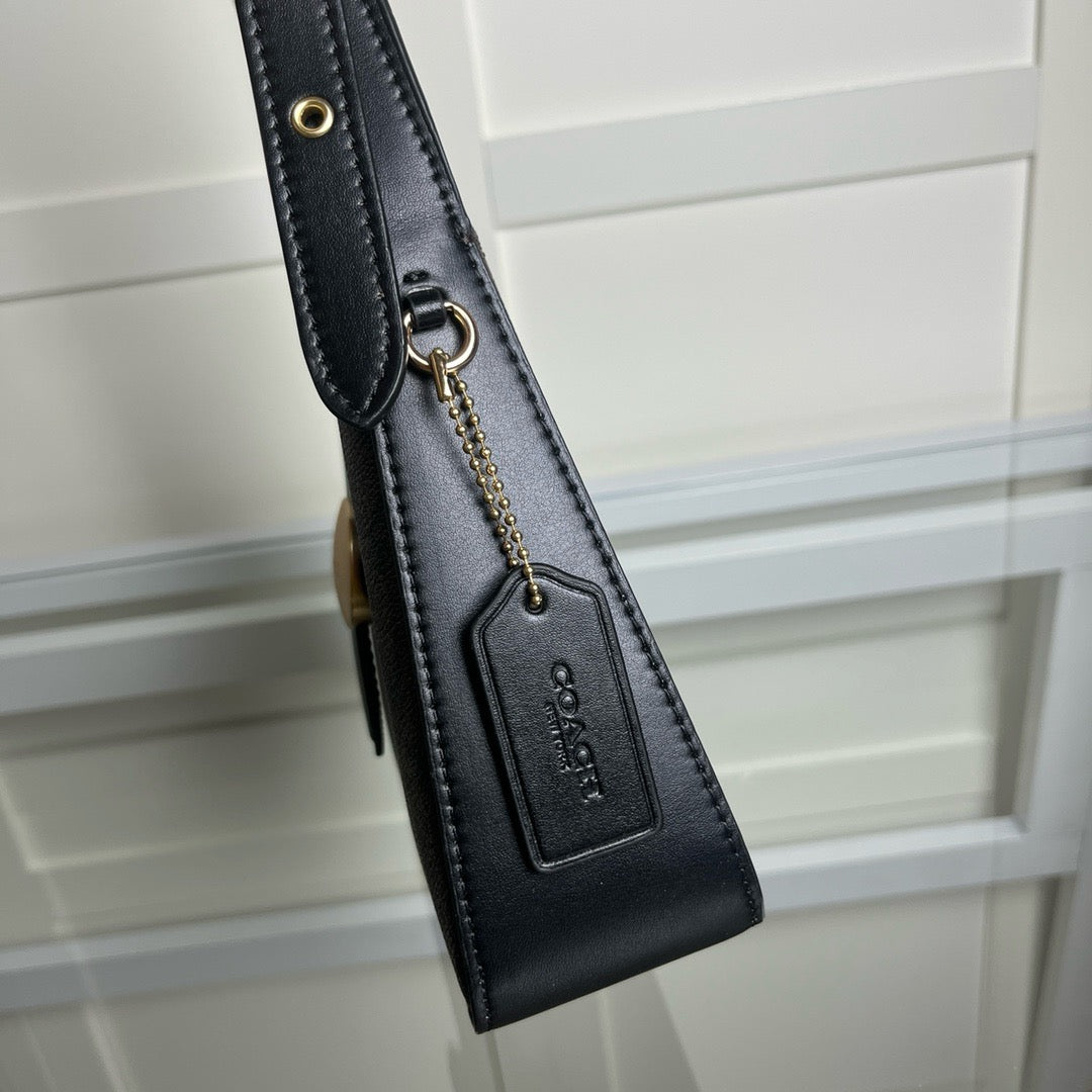 COACH - Eliza Shoulder Bag