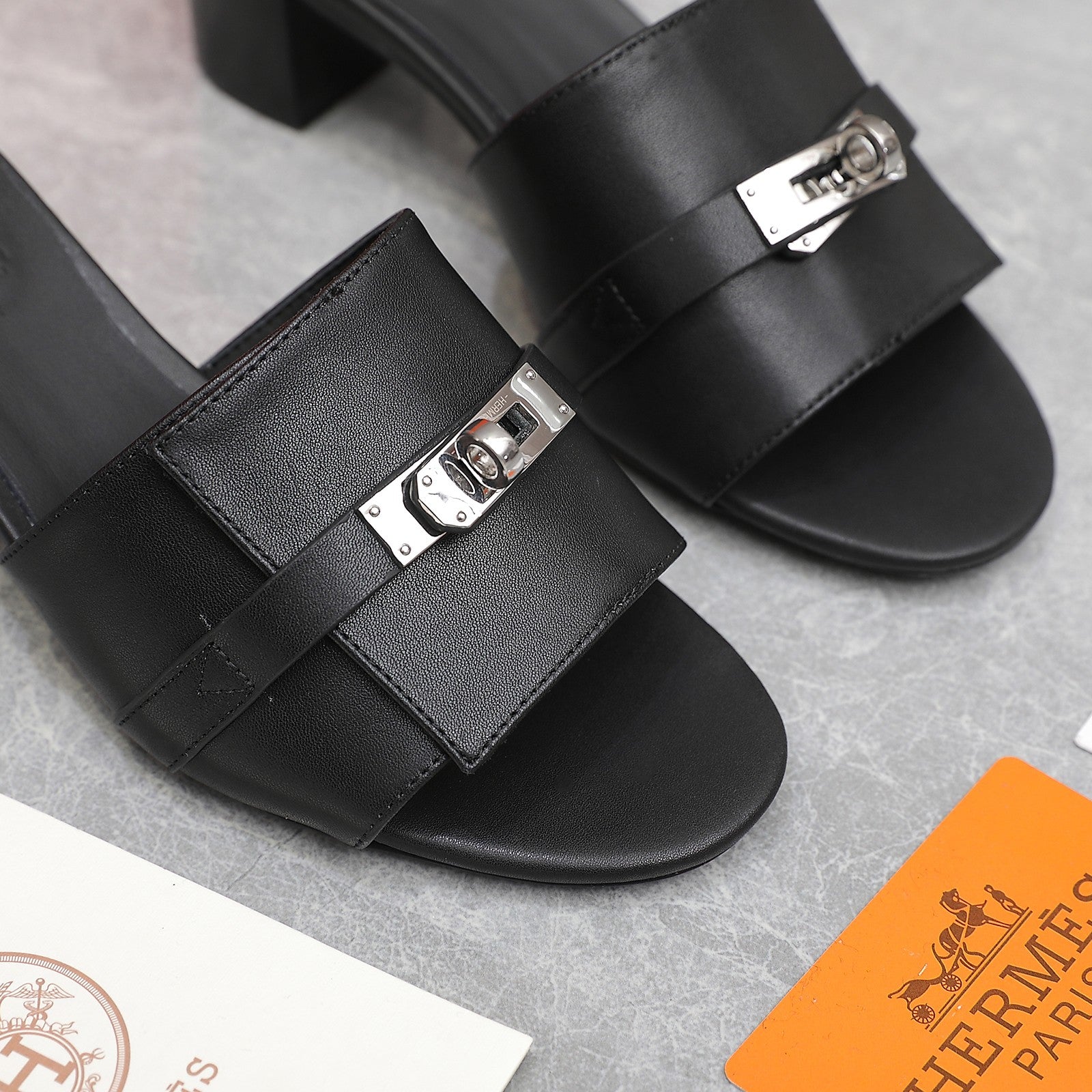 HERMES - Gigi 50 sandal