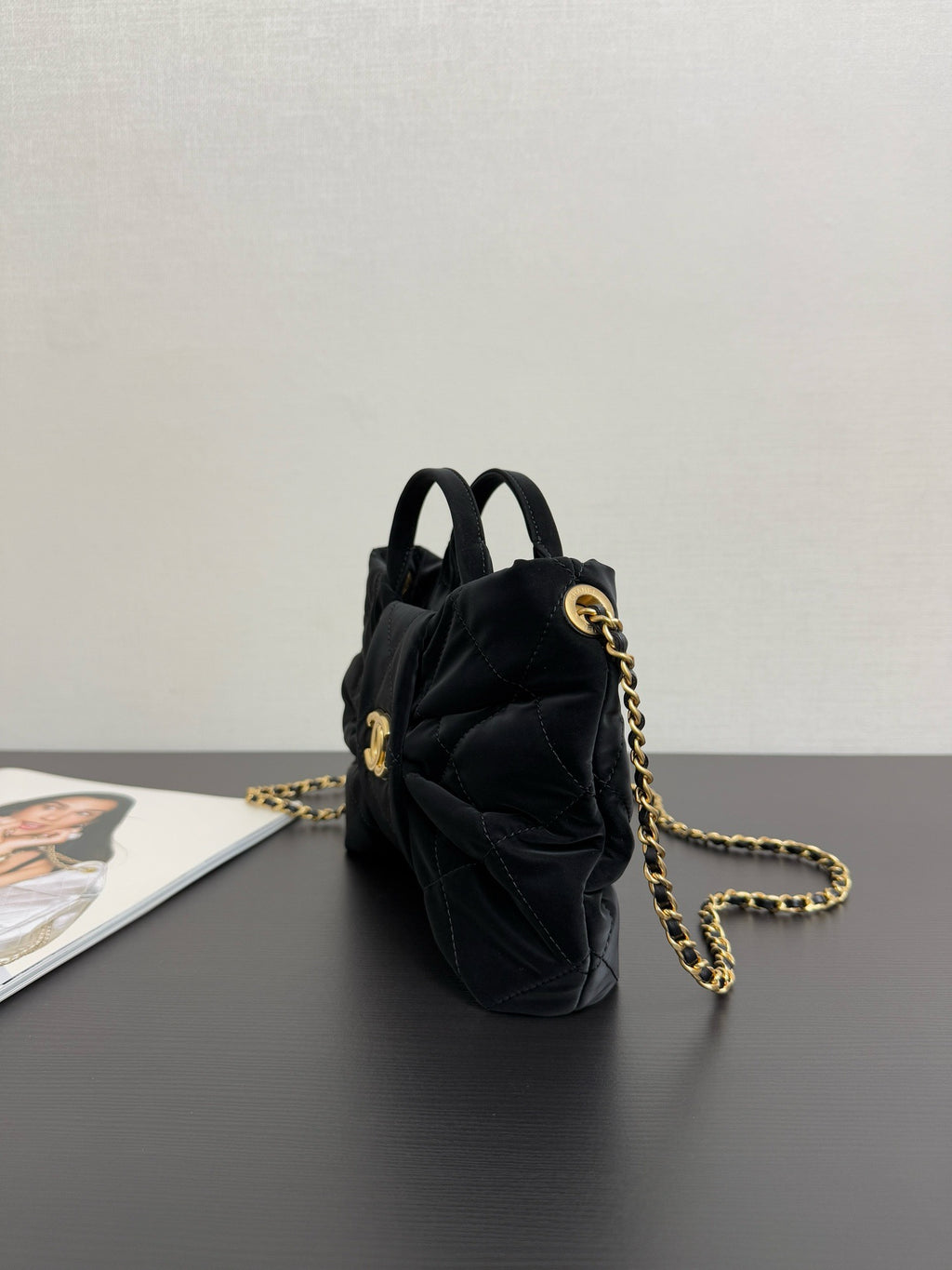 CHANEL - Bow bag