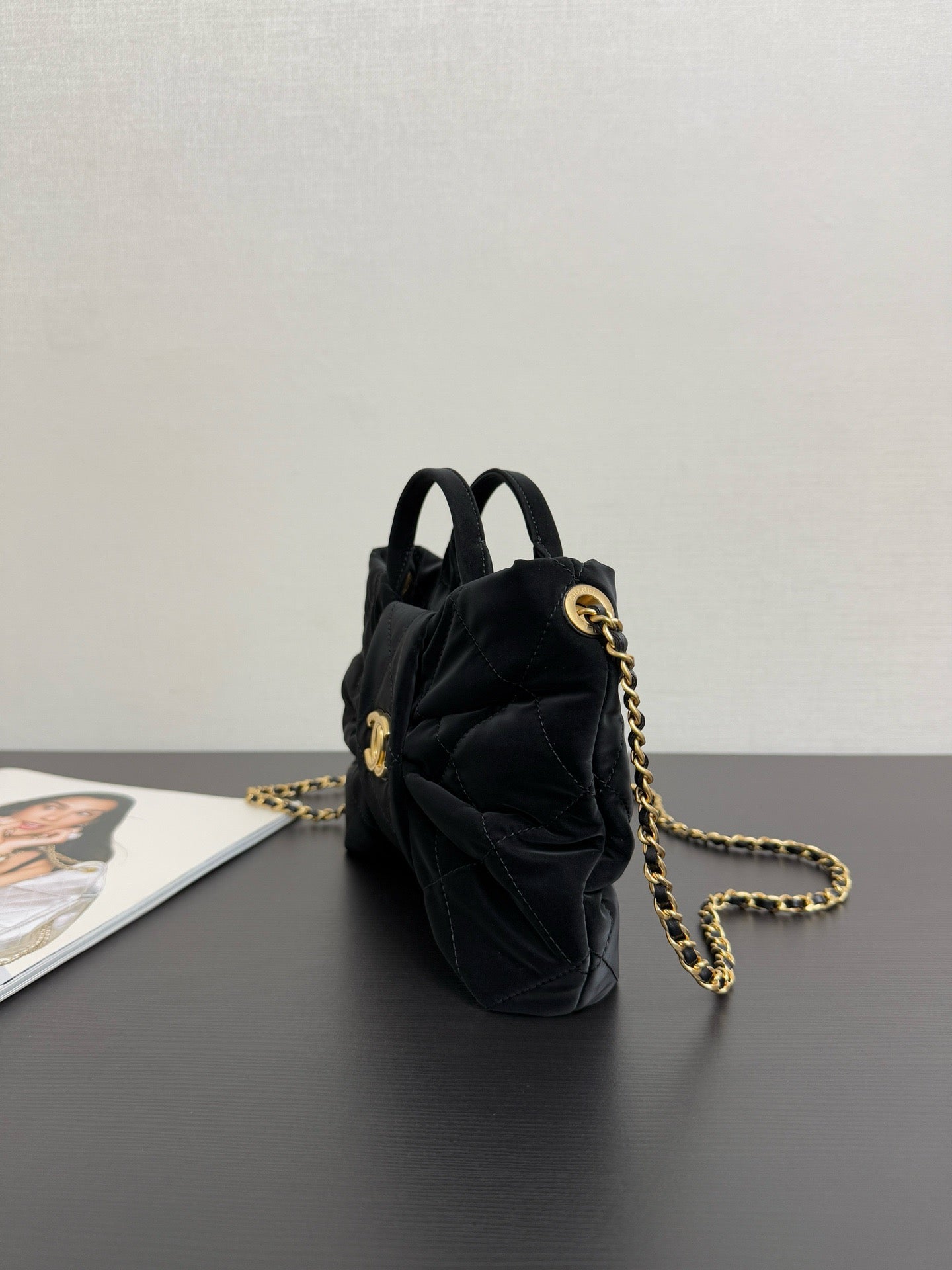 CHANEL - Bow bag