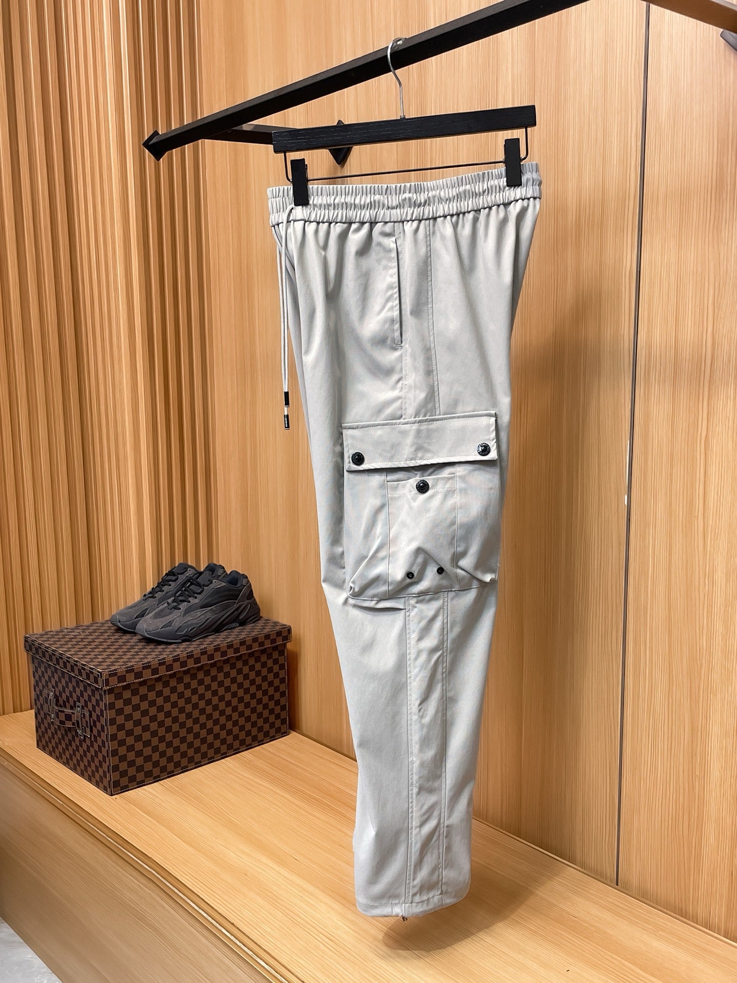 BURBERRY - Cargo Trousers