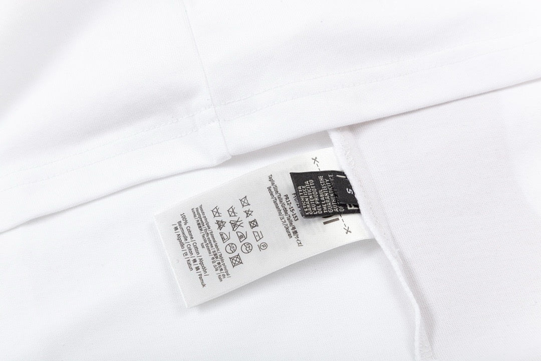 FENDI - T-shirt