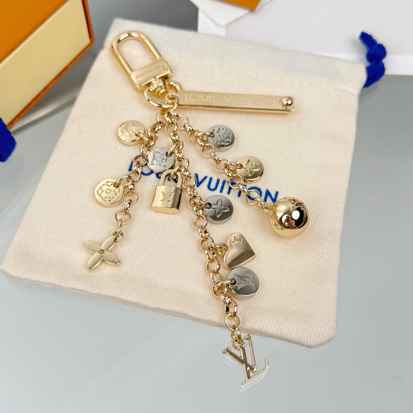 LOUIS VUITTON - bag charm