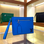LOUIS VUITTON - Takeoff Pouch