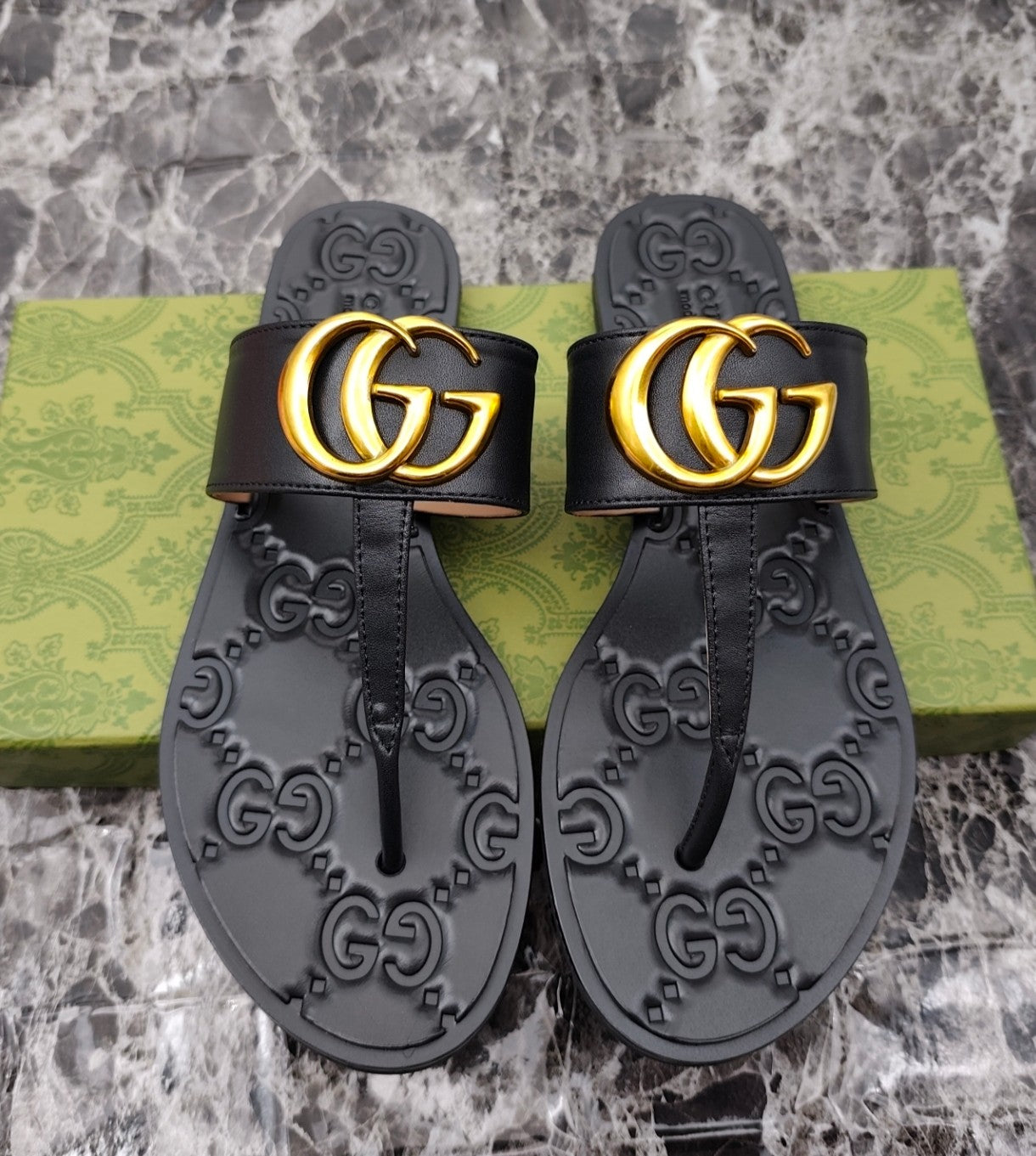 GUCCI - leather sandals