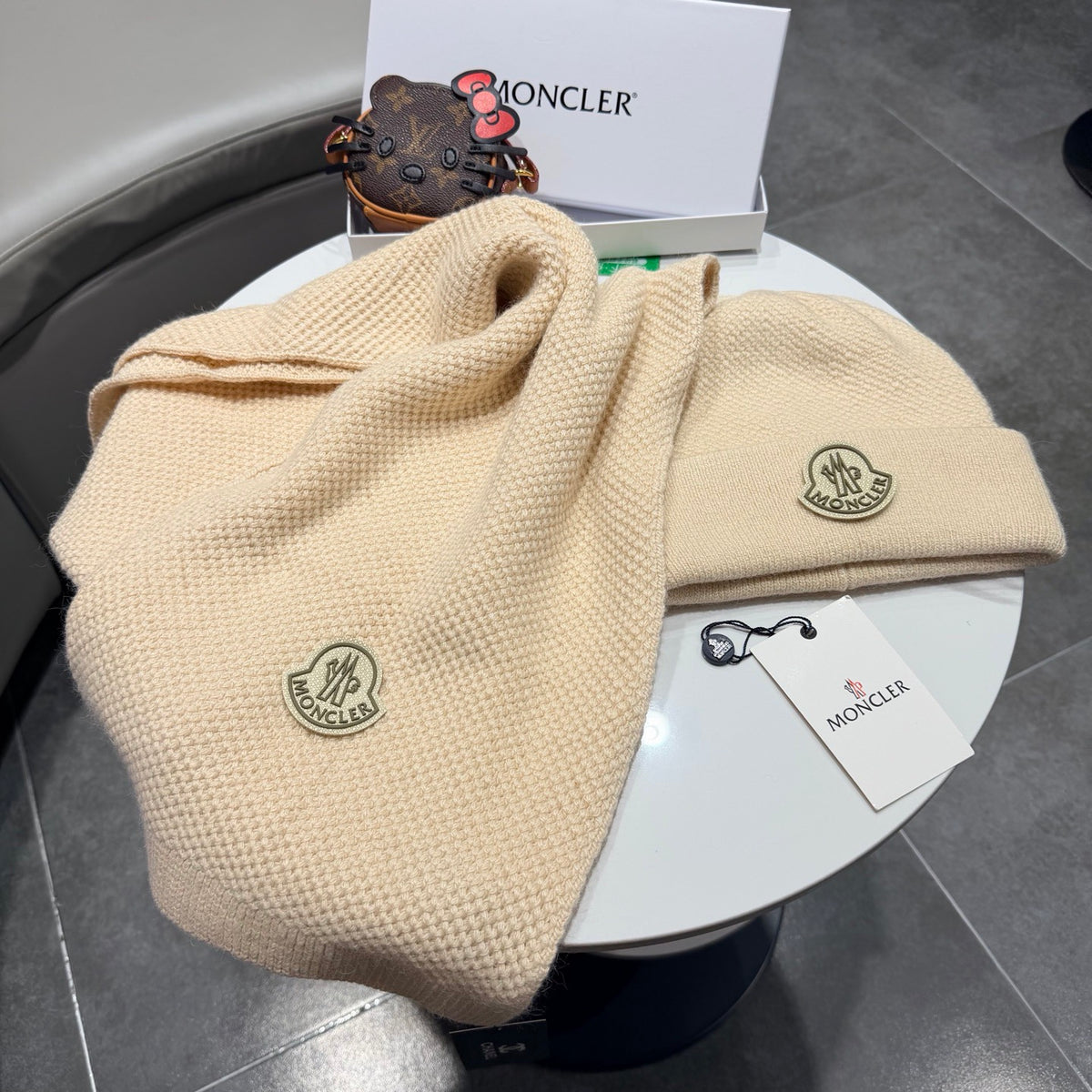 MONCLER -  Two-piece set of cashmere