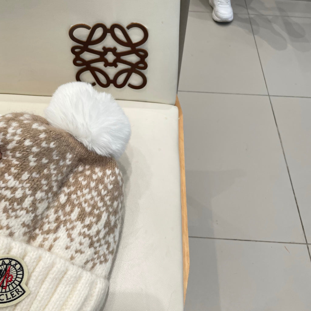 MONCLER -  Moncler Wool Beanie With Pom Pom
