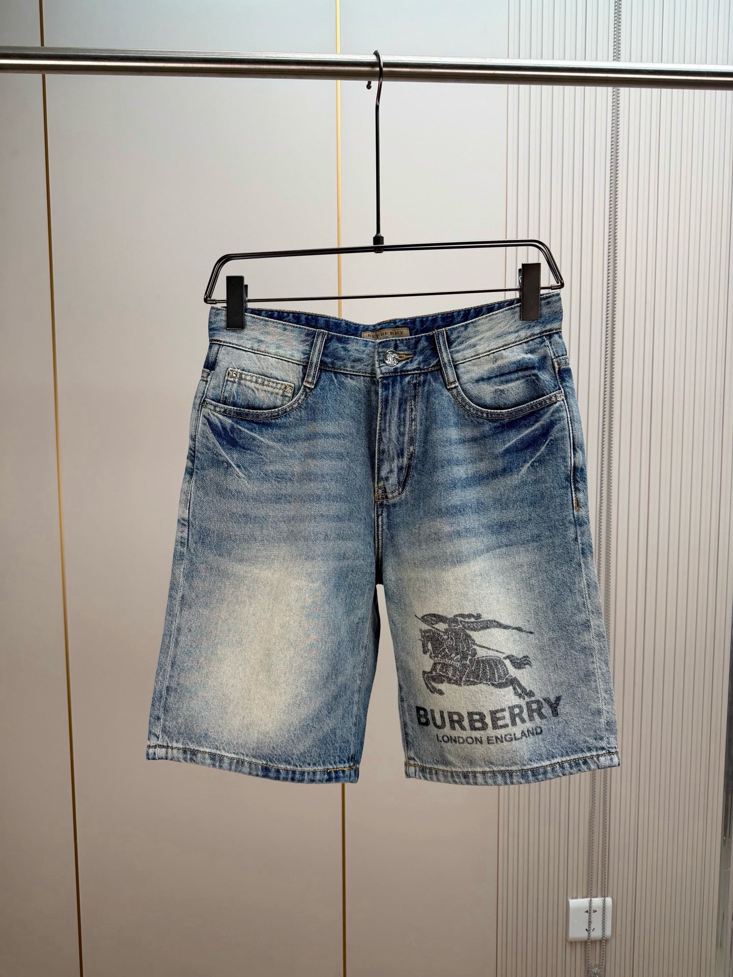 BURBERRY - Jeans shorts