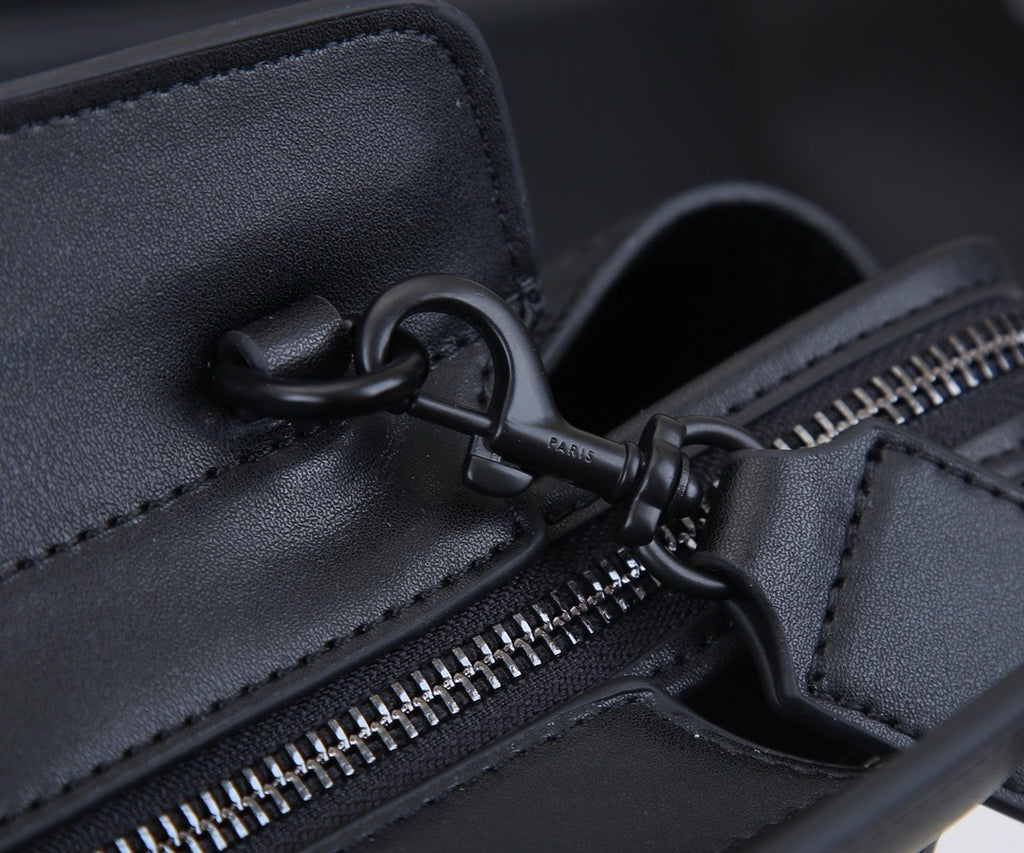 SAINT LAURENT- Black Leather Handbag