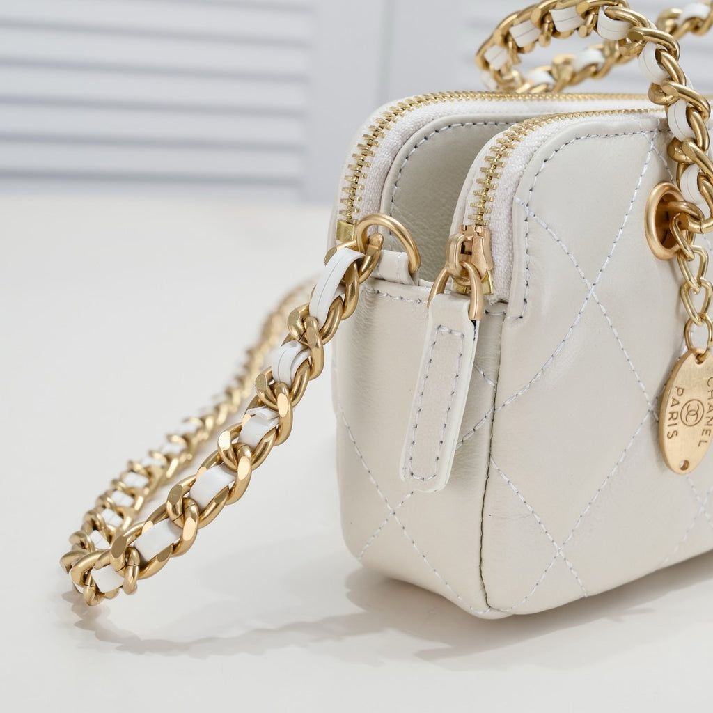 CHANEL -  Caviar Quilted Clutch With Chain White