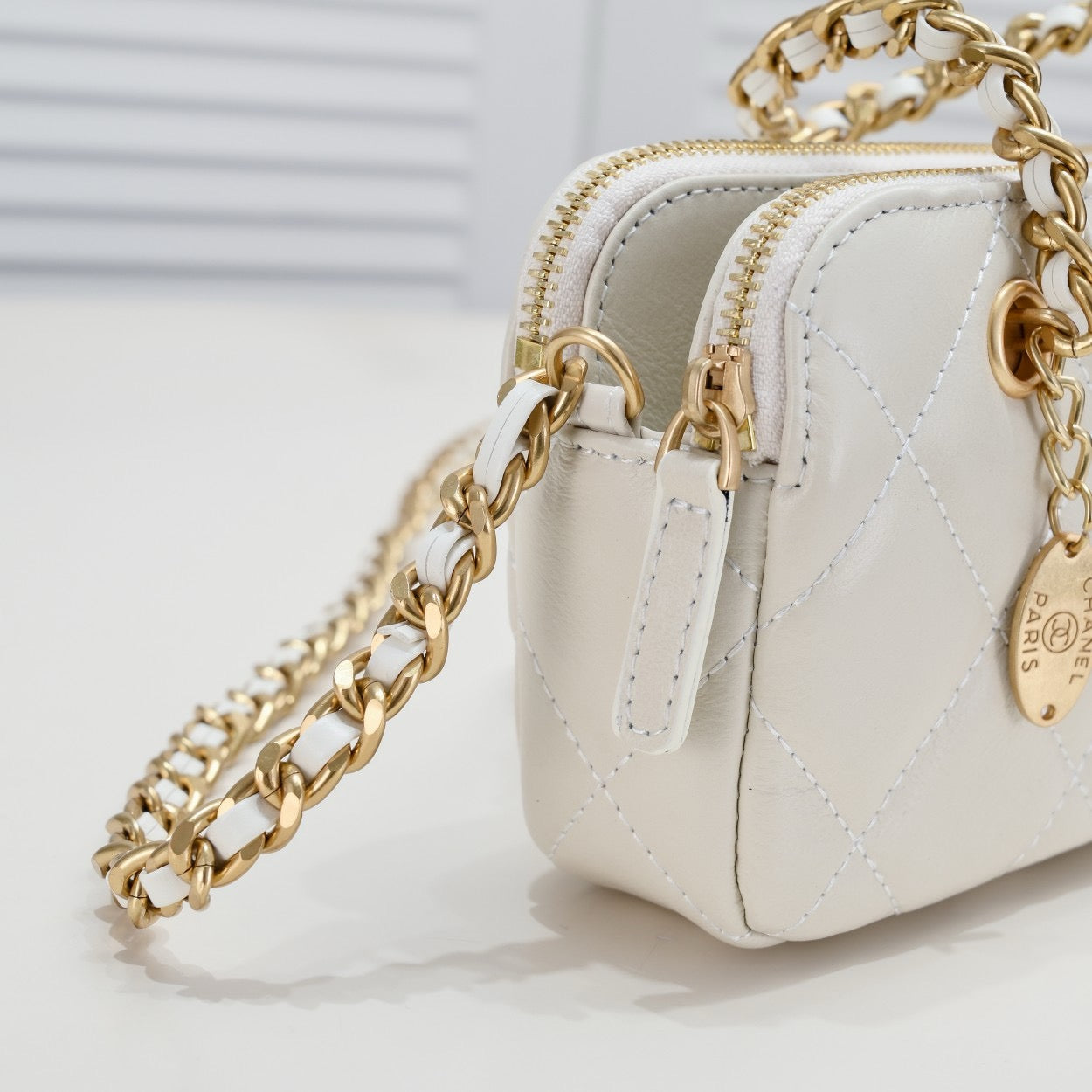 CHANEL -  Caviar Quilted Clutch With Chain White