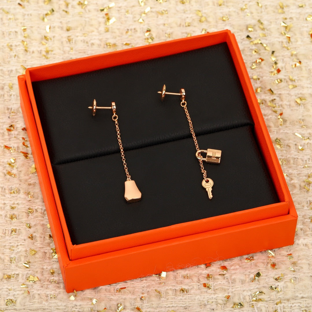 HERMES - earrings