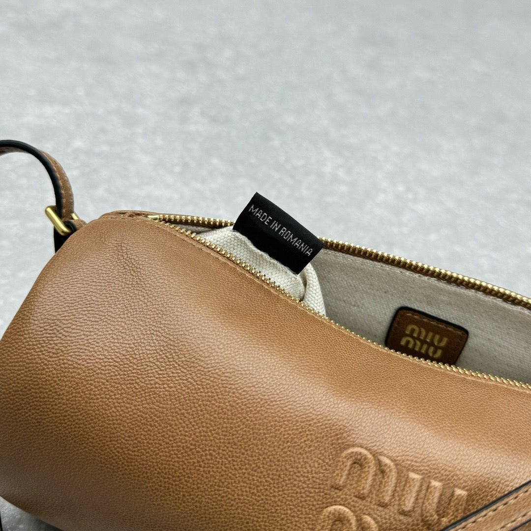 MIU MIU - Nappa leather pouch