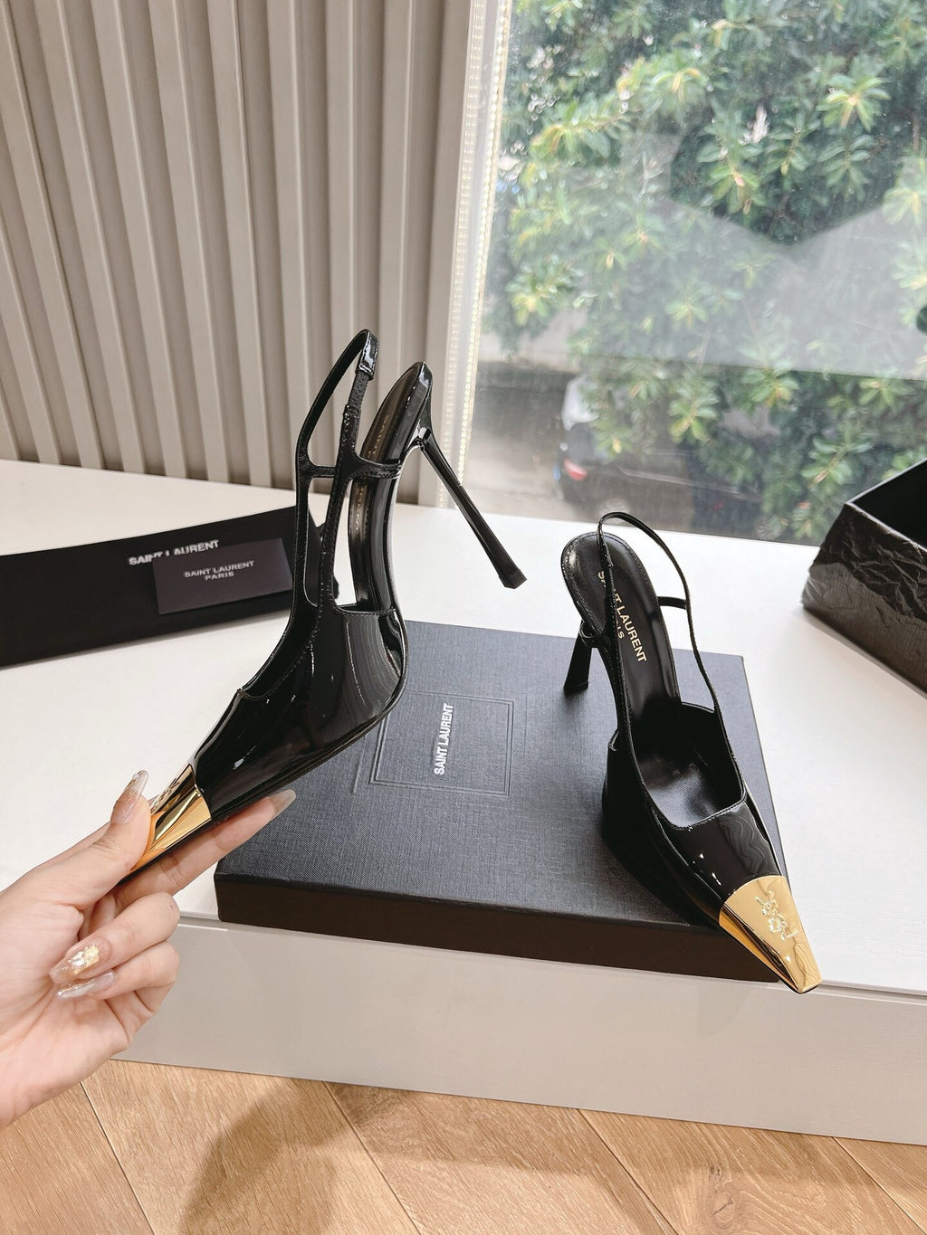 SAINT LAURINT - Jeanne slingback pumps