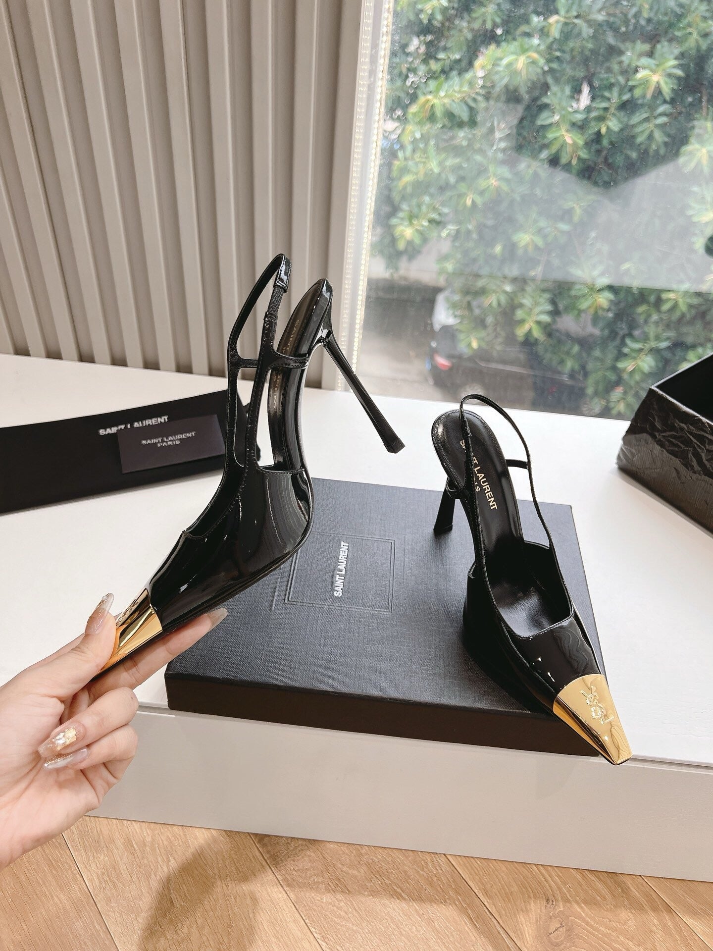 SAINT LAURINT - Jeanne slingback pumps