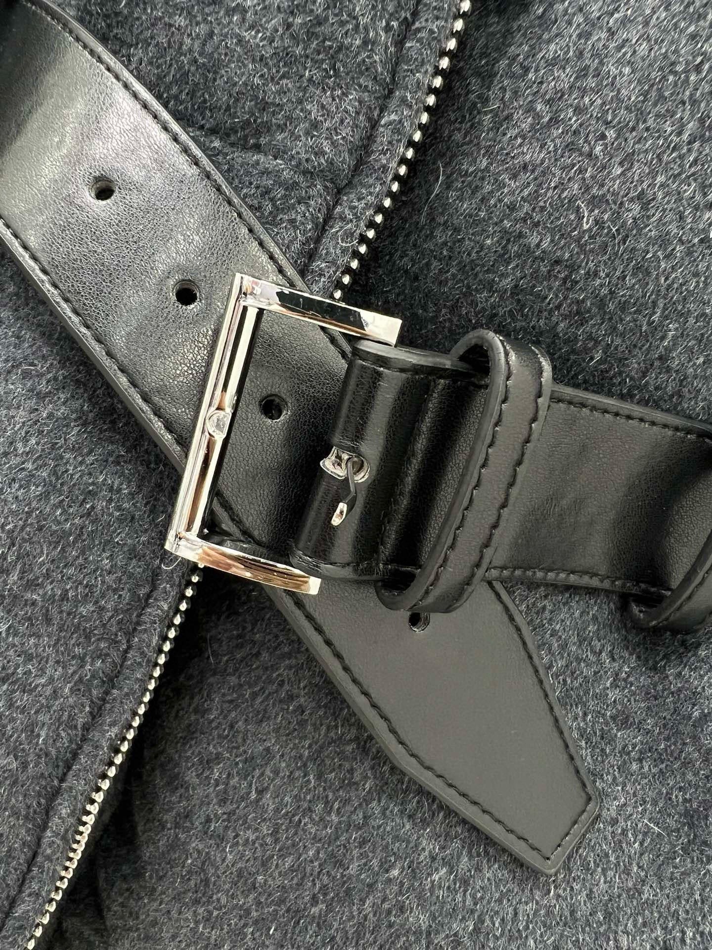 PRADA - Elegant jacket