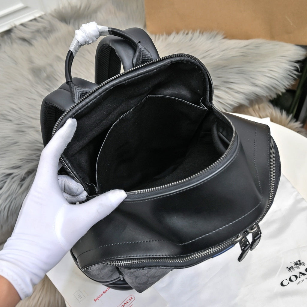 COACH - Hitch Backpack