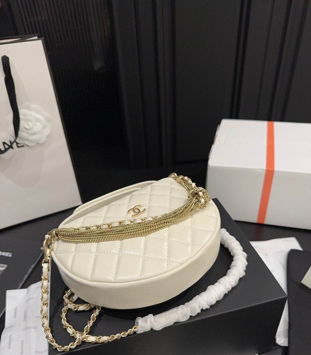 CHANEL - 24A