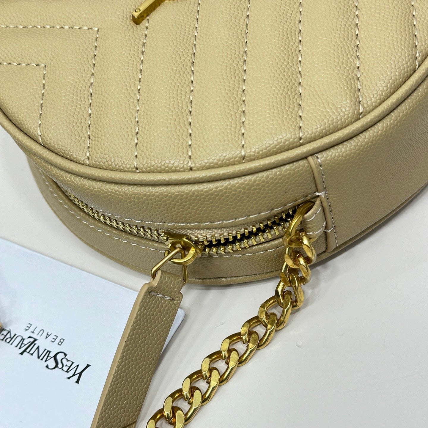 SAINT LAURENT - Vinyle bag