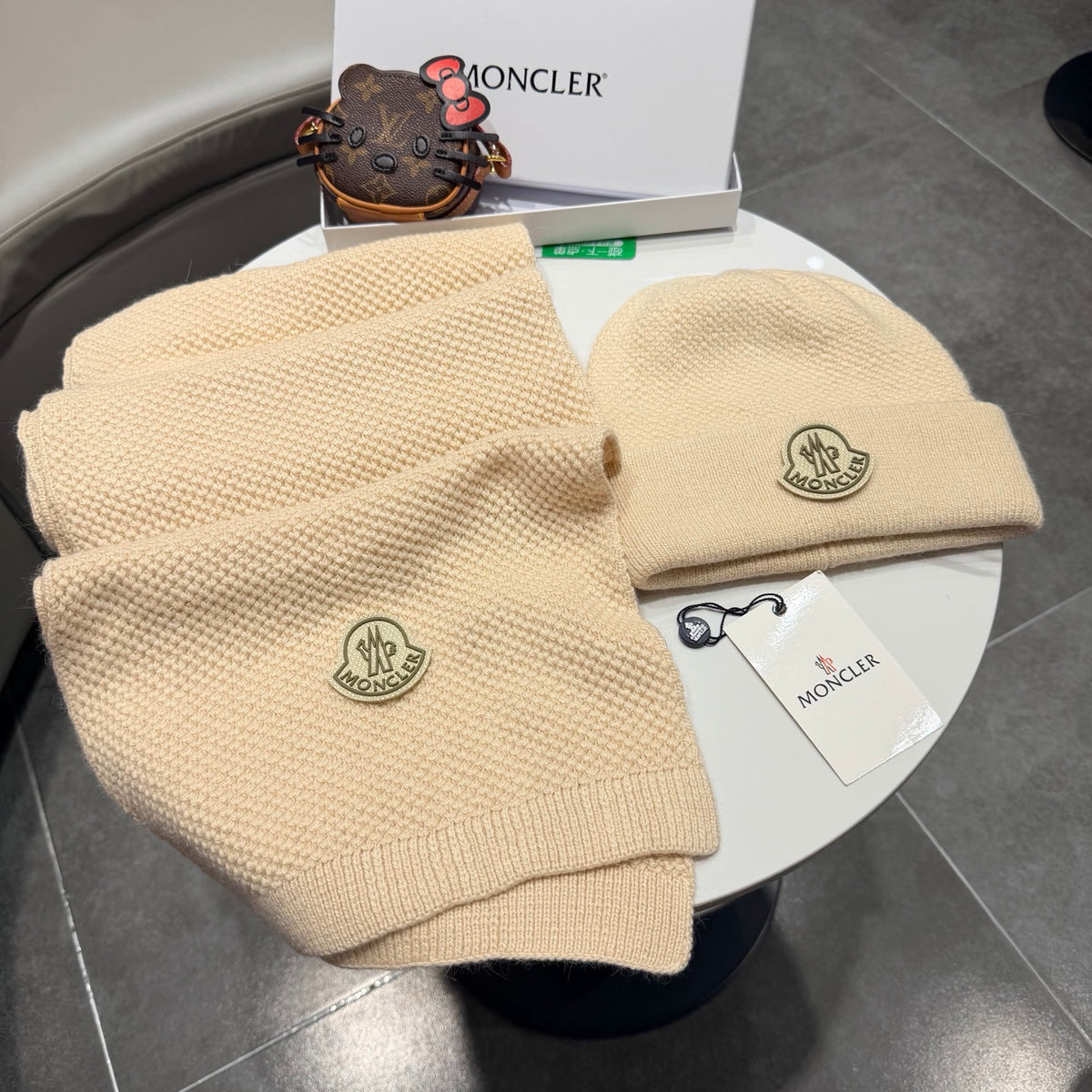 MONCLER -  Two-piece set of cashmere