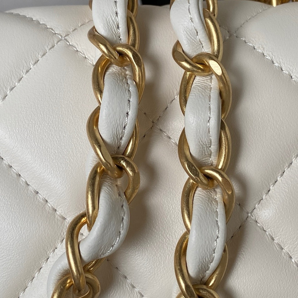 CHANEL - Classic Crush Mini Flap