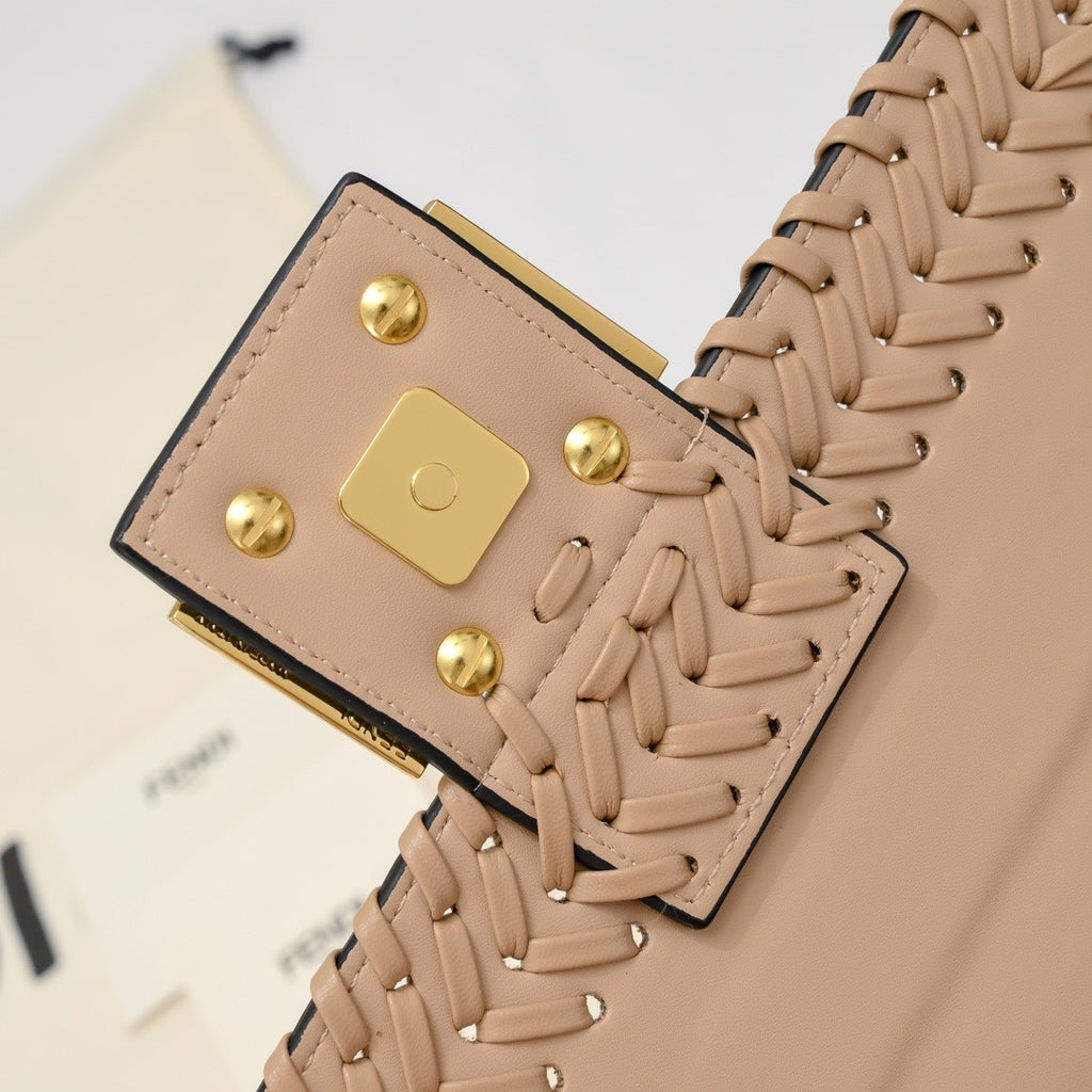 FENDI - 22 Boslo caslico mediano
