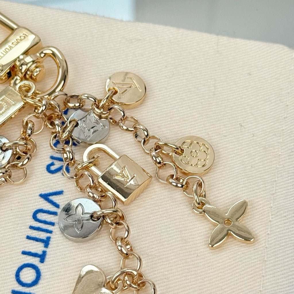 LOUIS VUITTON - bag charm