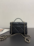 CHANEL - vanity bag
