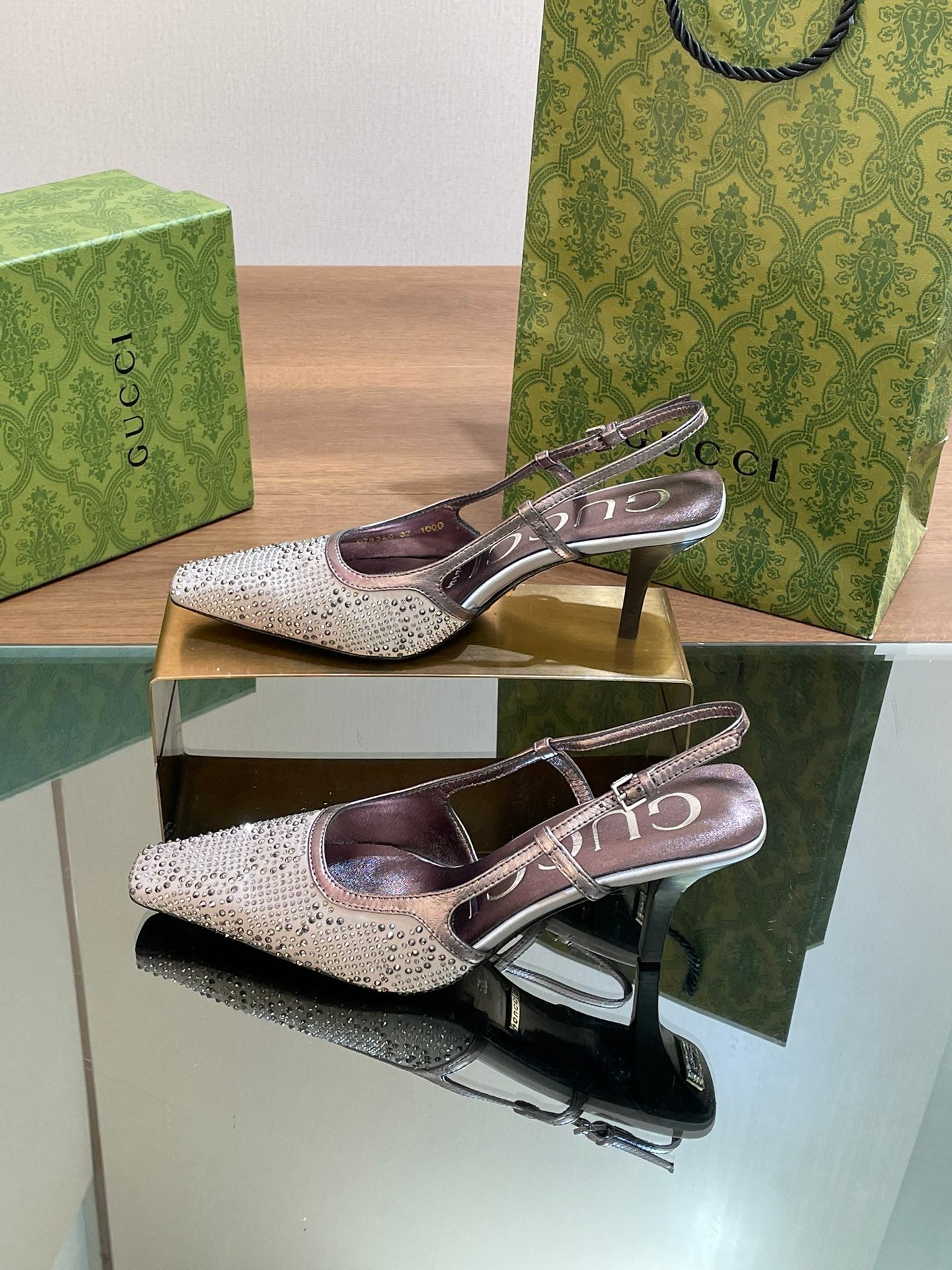 GUCCI - Crystal Slingback Pump