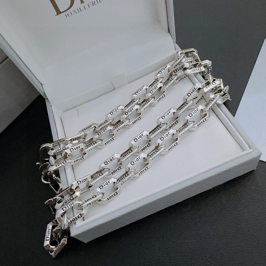 DIOR - Oblique Pendant Necklace
