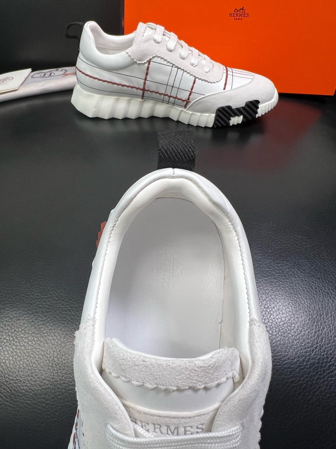 HERMES- Bouncing sneakers