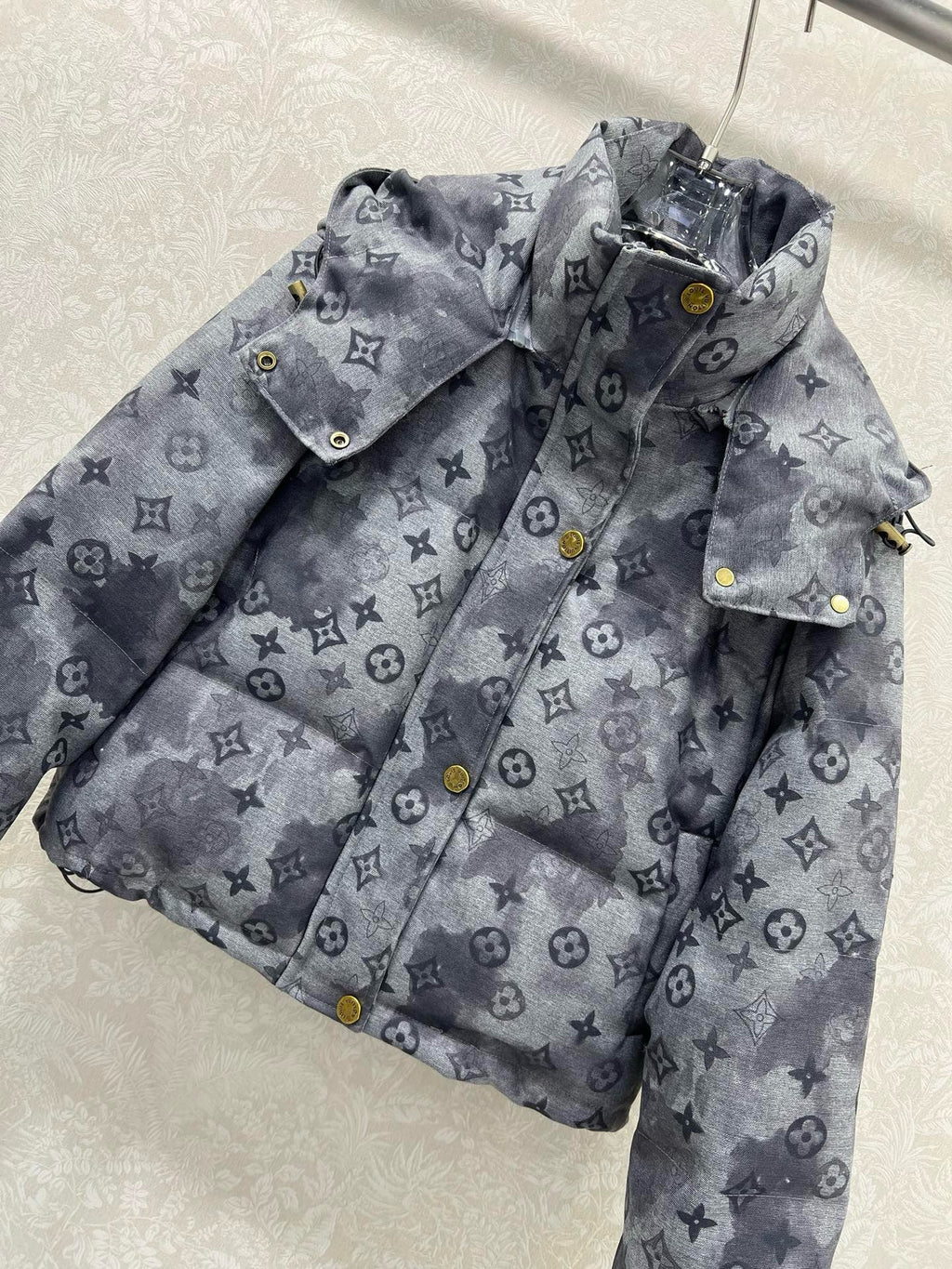 LOUIS VUITTON - Hooded jacket