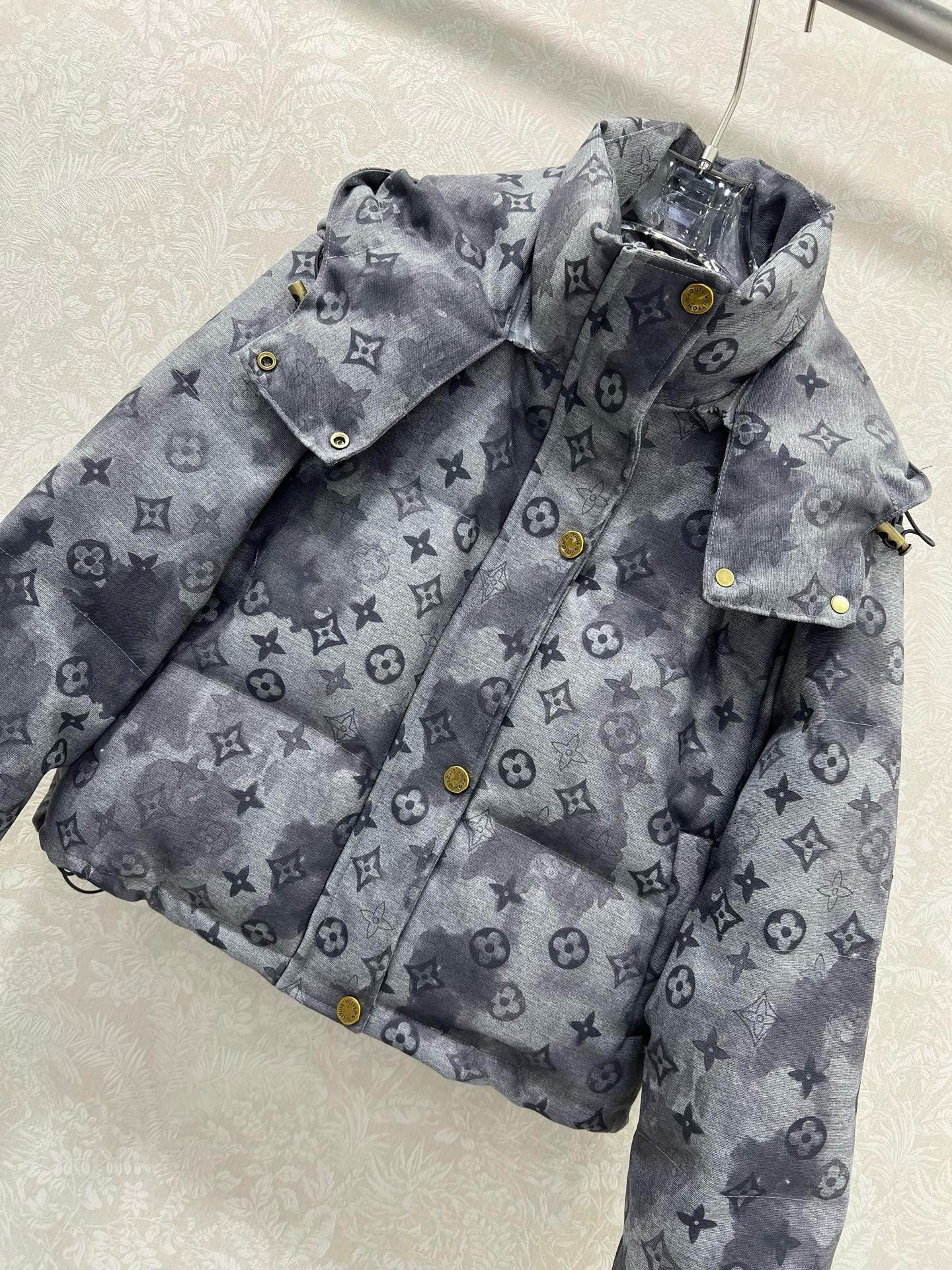 LOUIS VUITTON - Hooded jacket