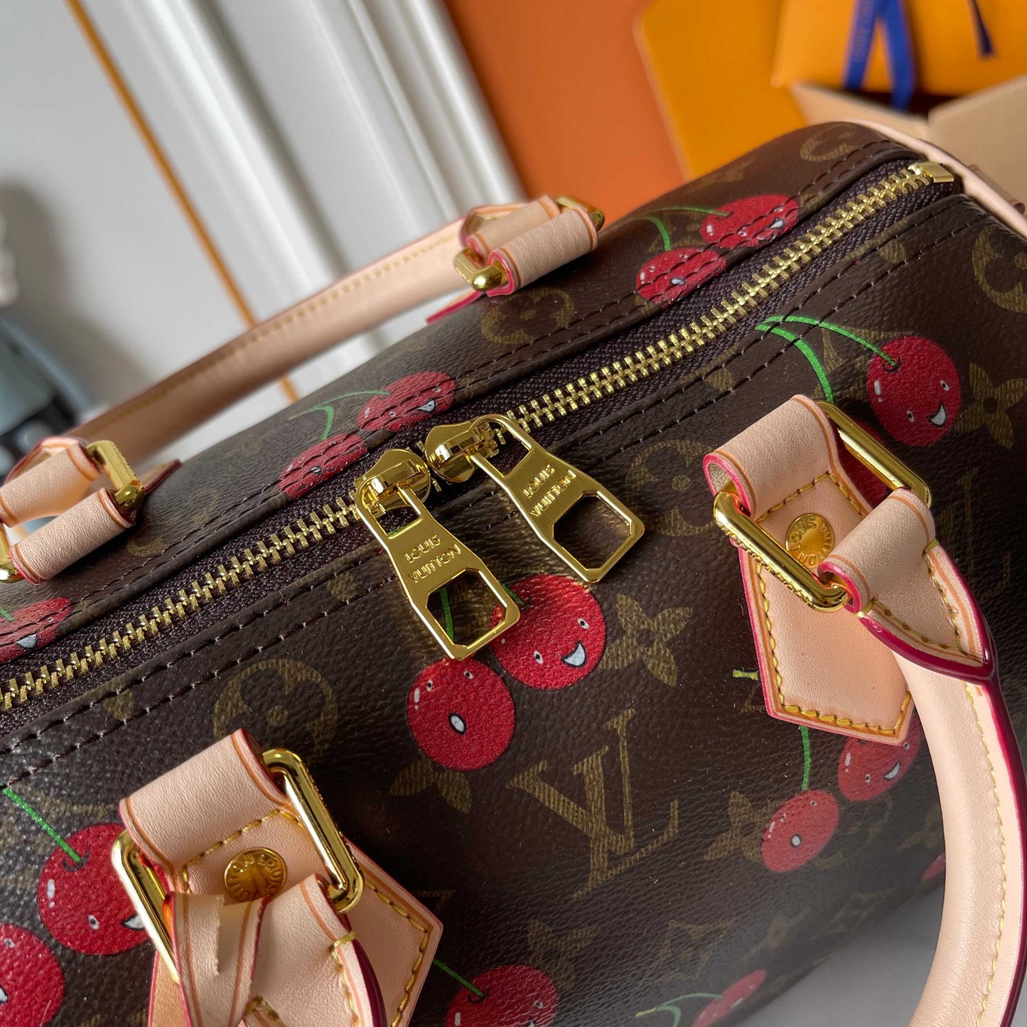LOUIS VUITTON - Nano Speedy