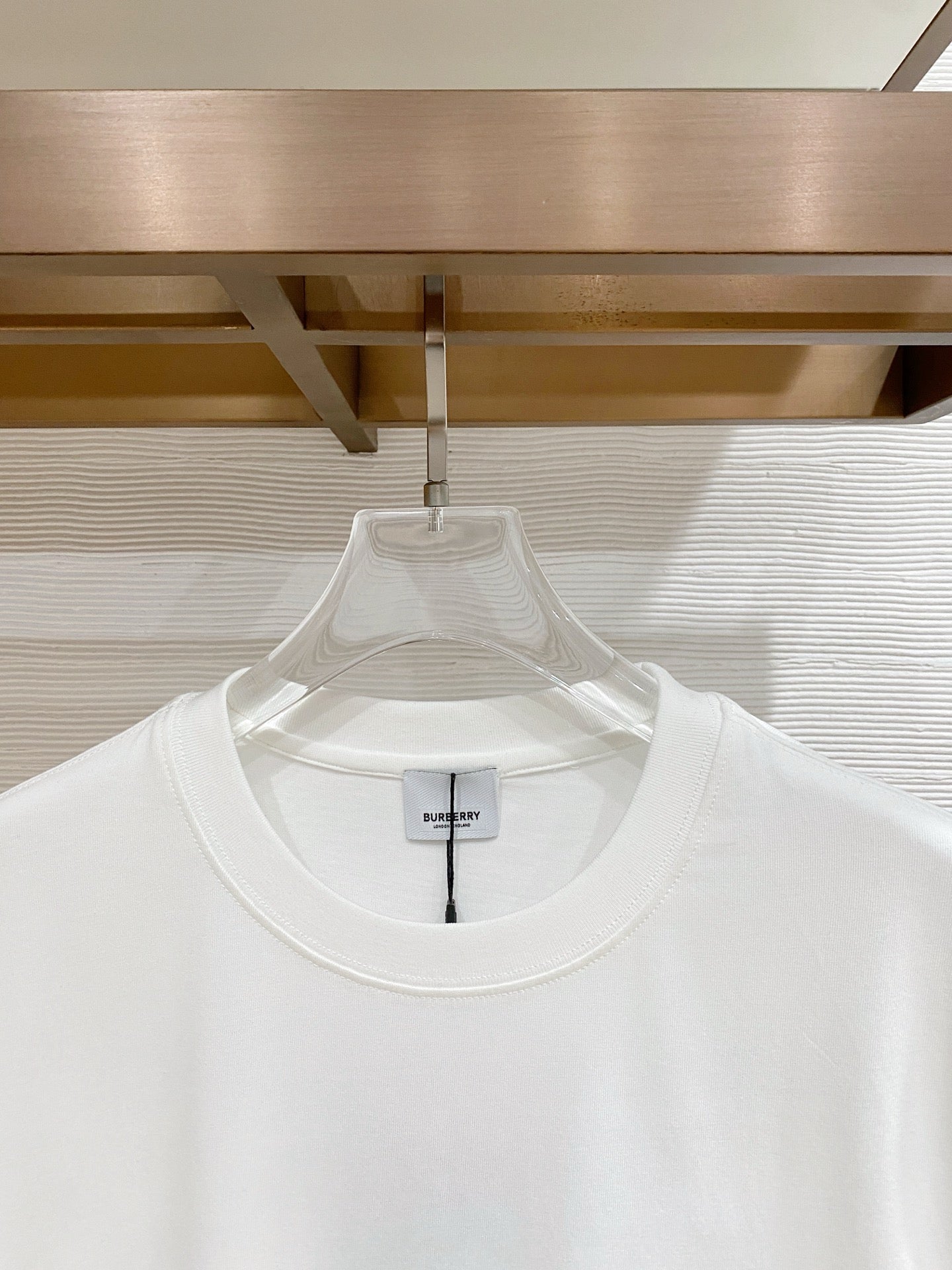 BURBERRY - T-shirt