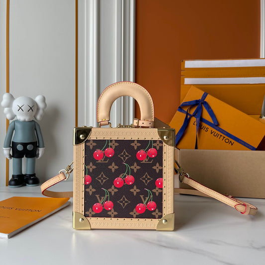 LOUIS VUITTON- Cherry bag