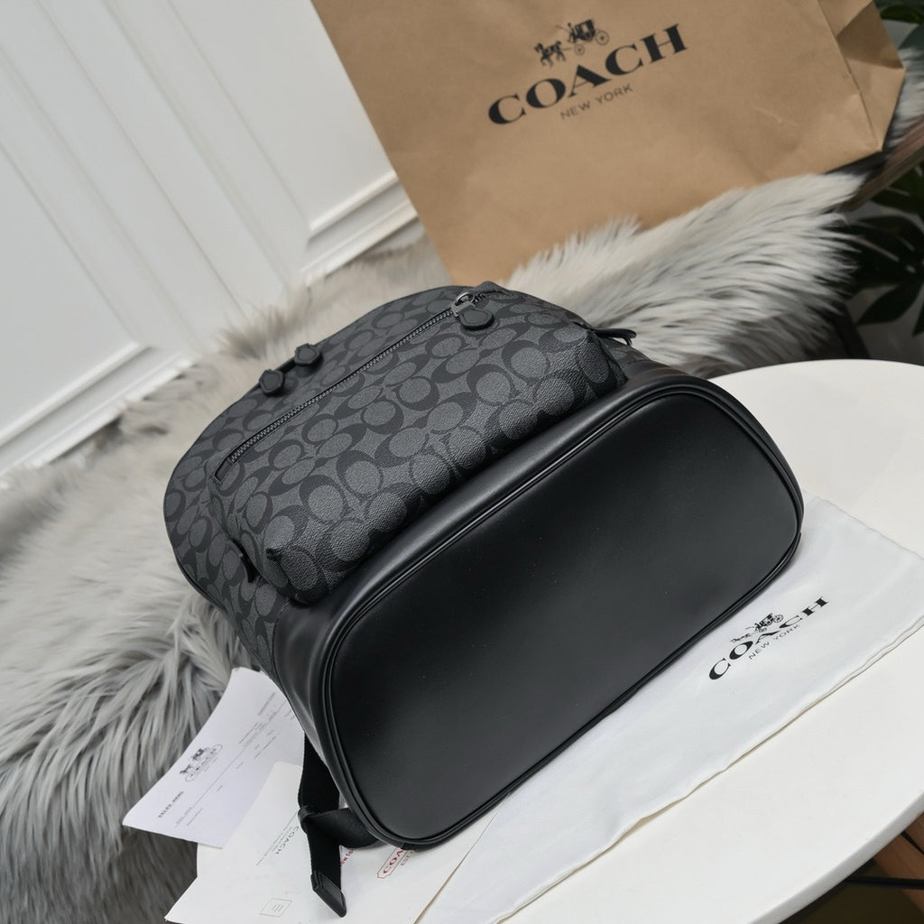 COACH - Hitch Backpack