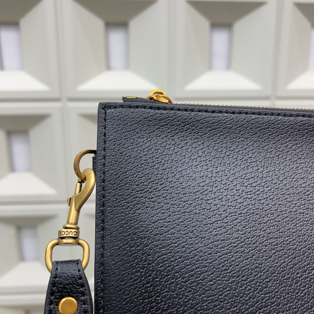 GUCCI - Marmont Leather Clutch