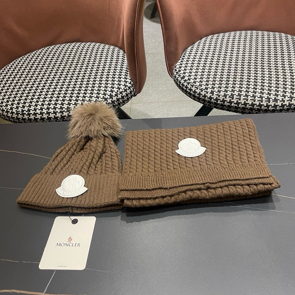 MONCLER -  Two-piece set of cashmere