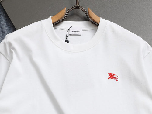 BURBERRY - T-shirt
