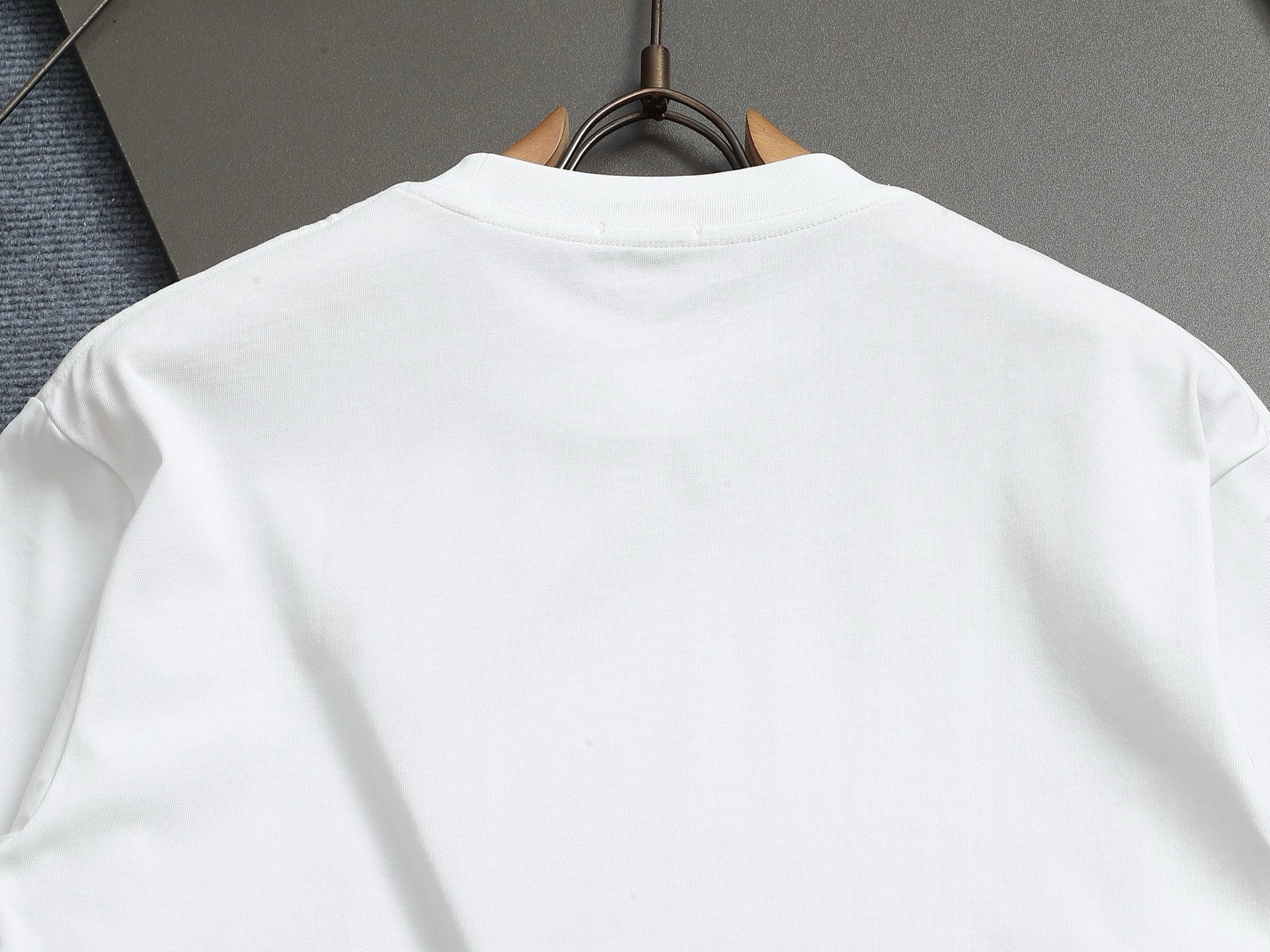 BURBERRY - T-shirt