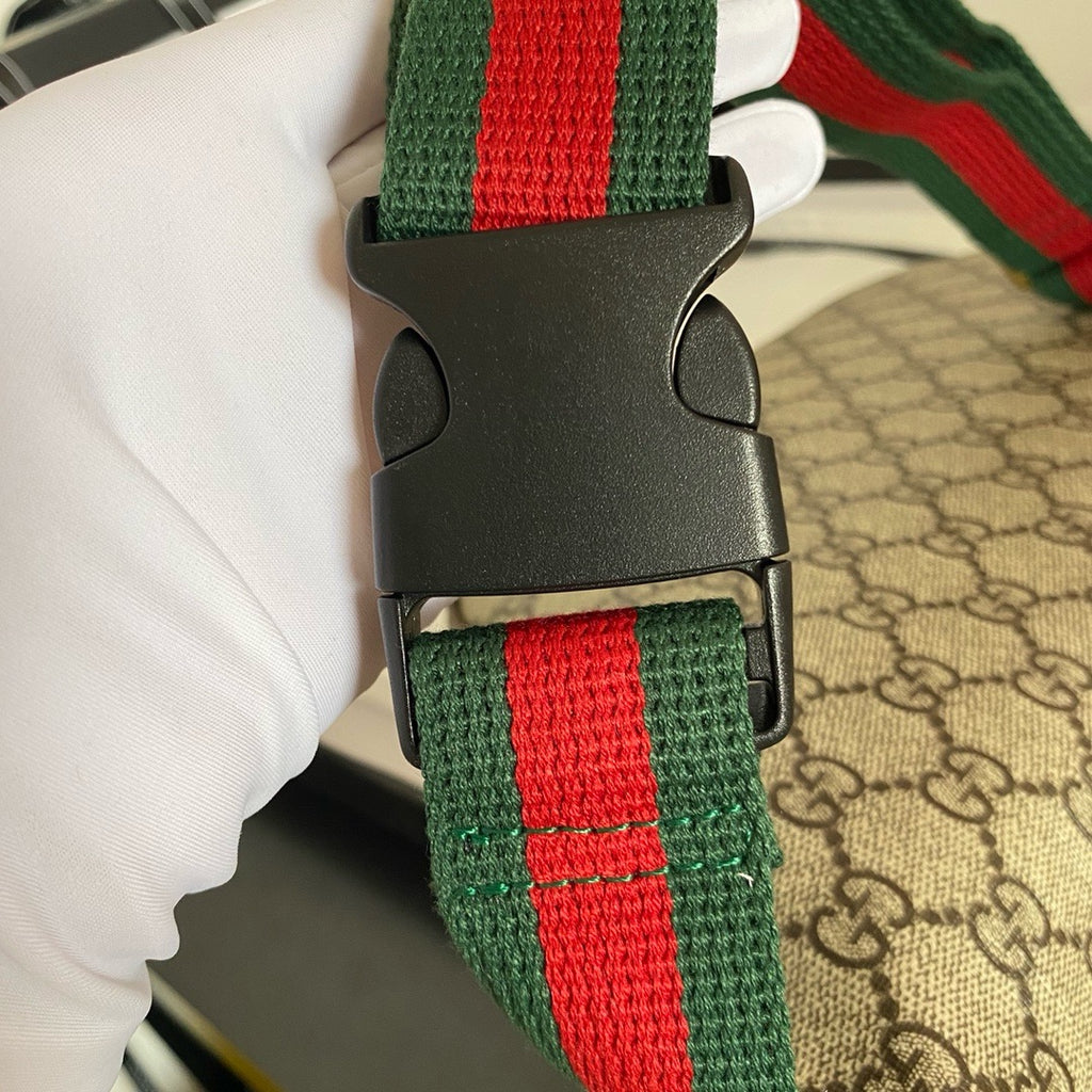 GUCCI - GG Supreme Courrier belt bag 2016/2025