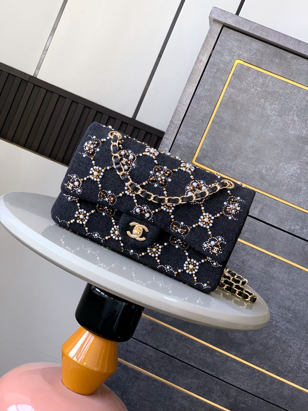 CHANEL - 21A Pearl Strass Crystal CC Medium Classic Double Flap Bag in Grey Wool Twill