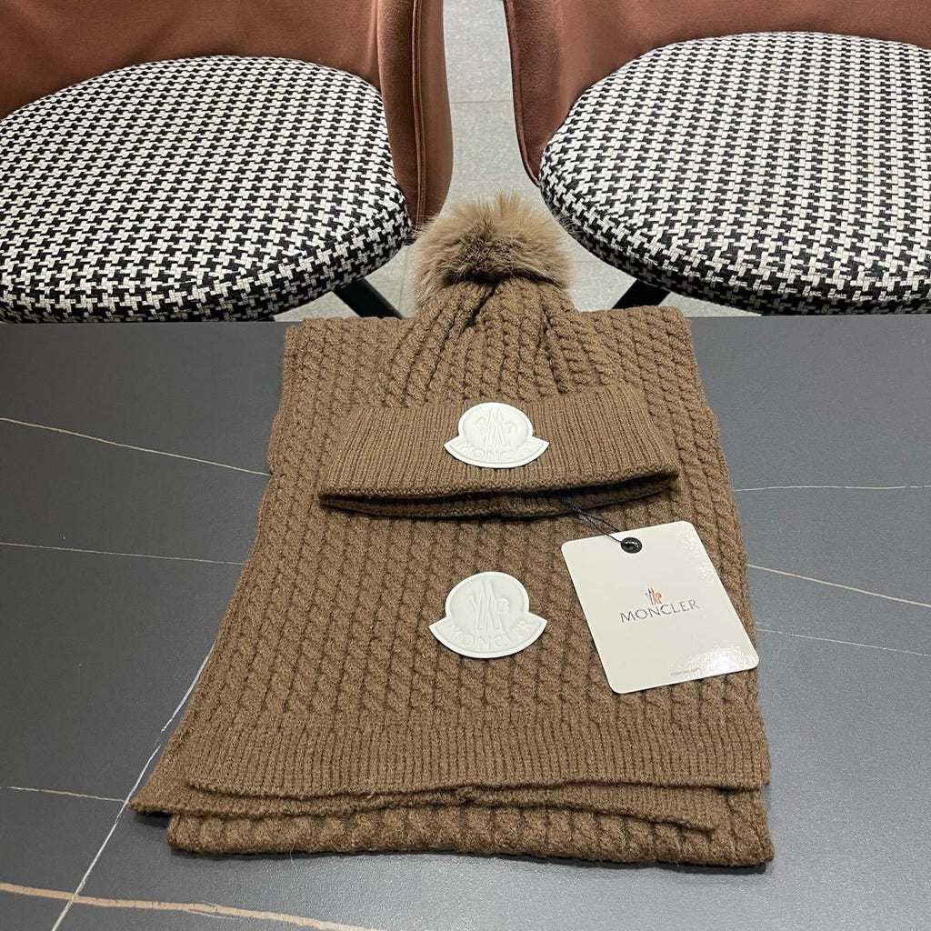 MONCLER -  Two-piece set of cashmere