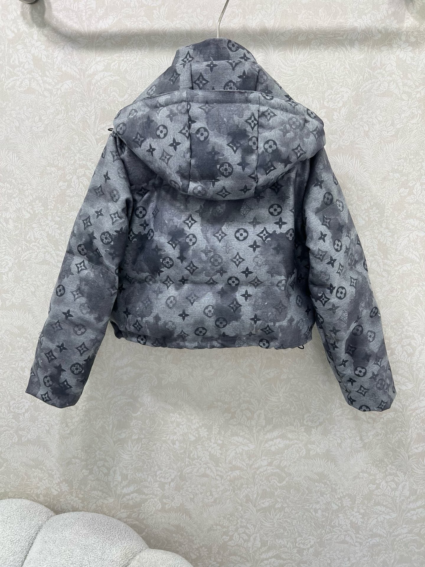 LOUIS VUITTON - Hooded jacket