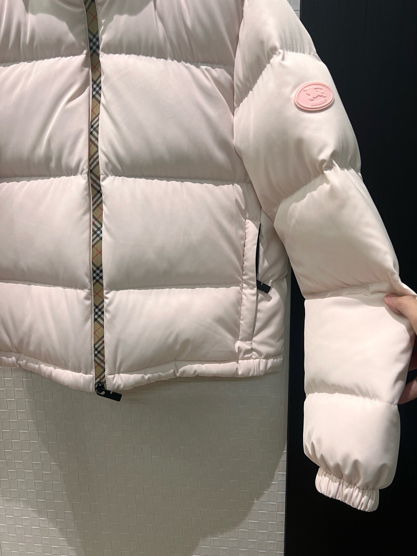 BURBERRY - Puffer jacket