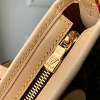 LOUIS VITTON - Neverfull BB