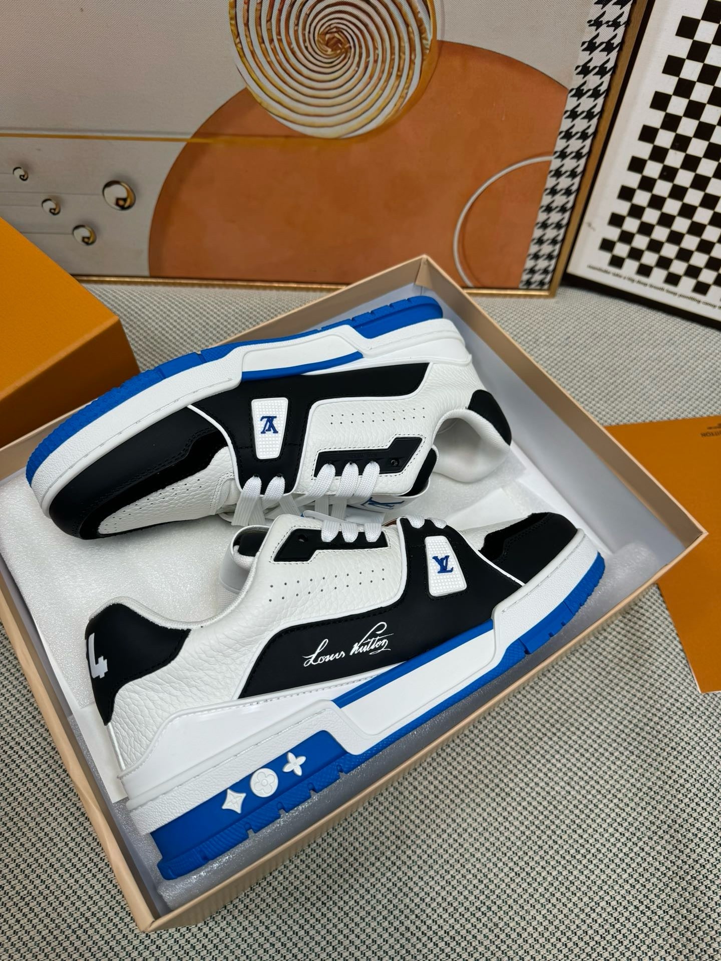 LOUIS VUITTON - Trainer Sneaker