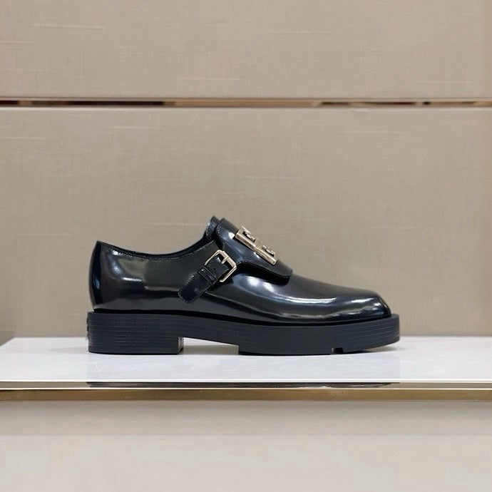GIVENCHY - Givenchy Black Squared Buckle Loafers